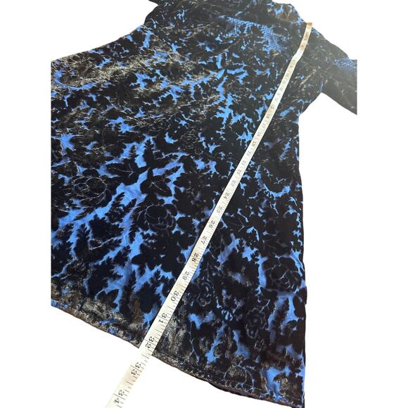 By Anthropologie Mock-Neck Velvet Mini Dress
blue Black 2 Velvet Burnout - Picture 7 of 9